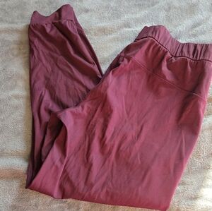 Elegant Maroon Women's Leggings